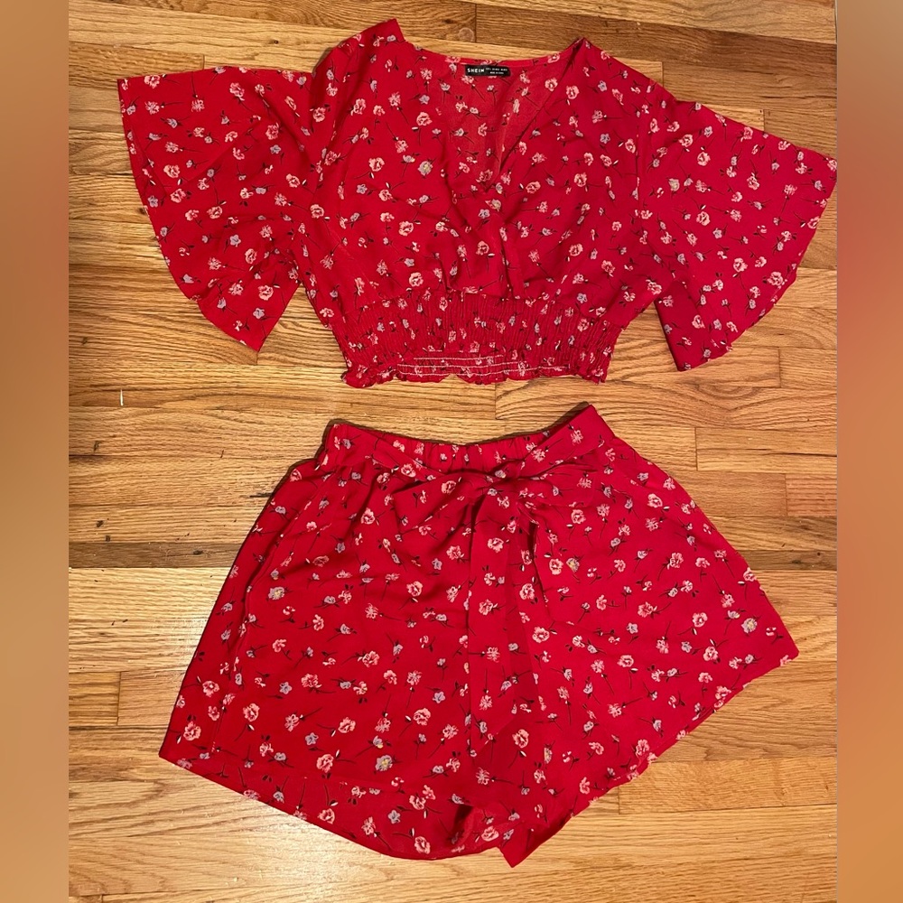 2 piece short & cropped top SET!